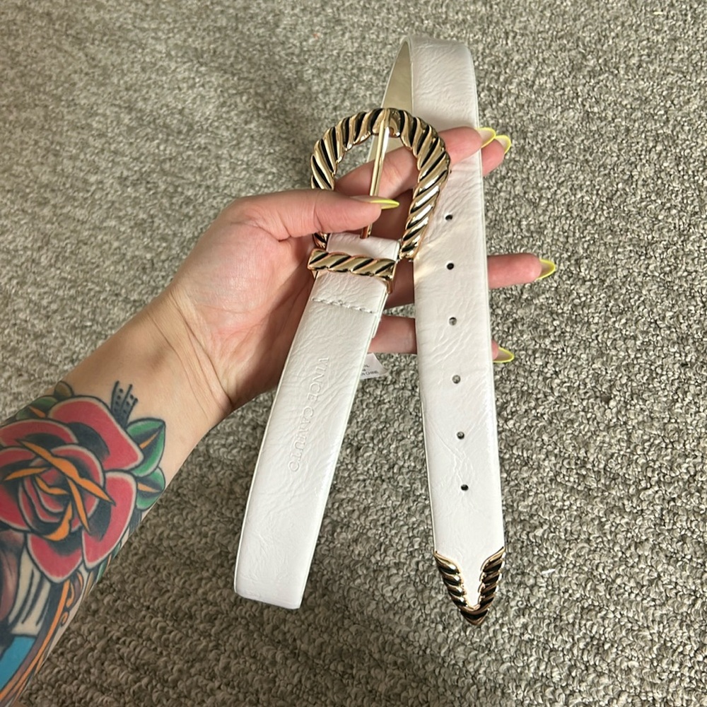 Vince Camuto belt
